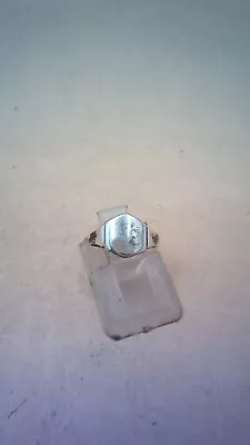 Vintage Hallmarked Sterling Silver Baby/Childs Signet Ring Size C 1/2. • £5.10