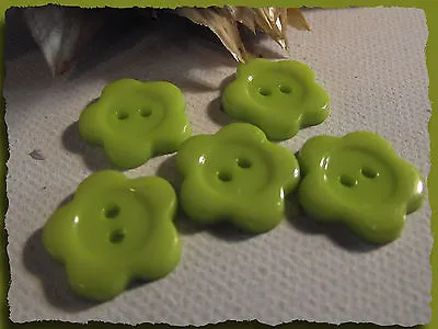 £1.33 • Buy Lot 5 Buttons Flower Anise Green 16 MM 1,6 CM 2 Holes Fancy Button Haberdashery