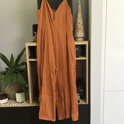 $40 • Buy Arnhem Linen Pantsuit