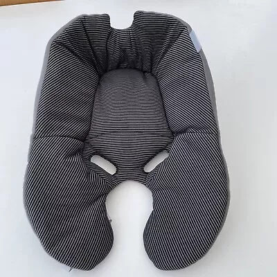 Maxi Cosi Pebble Plus Newborn Insert  Black Grey BabyHugg Inlay Seat Reducer  #2 • £33.95