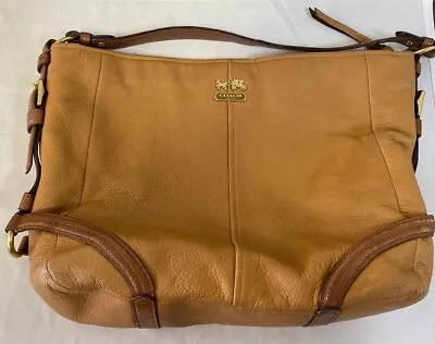Coach Light Brown Patent Leather Shoulder Bag • $0.99