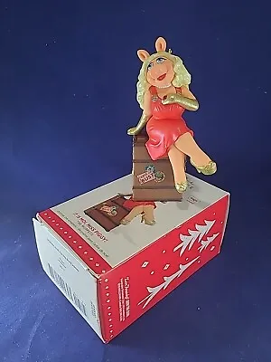 2015 Hallmark It Is Moi Miss Piggy The Muppets Ornament With Magic Sound  NIB • $15