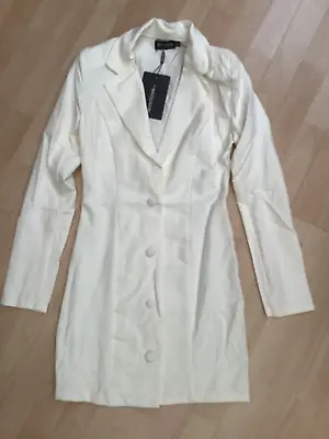 Prettylittlething Cream Long Sleeve Blazer Dress  Size 6        BNWT. • £8.90