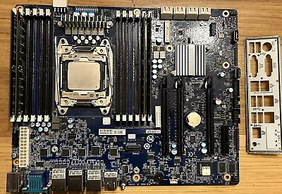 Gigabyte MU70-SU0 LGA 2011-3 Server Motherboard + CPU Combo + 32GB Memory • $359