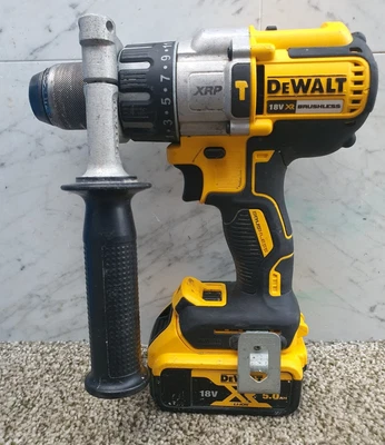 £84.99 • Buy DEWALT 18v XR Brushless Three Speed Combi Drill +5ah Battery DCD996