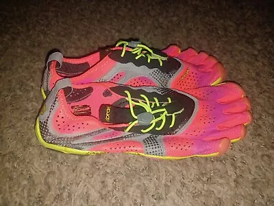 Vibram Womens Five Fingers V-Run - Fiery Coral In Size 6.5 • $20