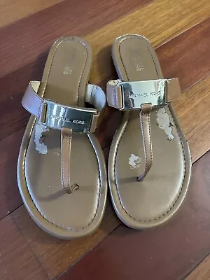 Michael Kors Womens MK Plate Brown Thong Sandals Size 7 Medium • $17