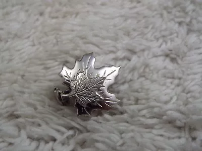 Silvertone Double Maple Leaf Pin (D28) • $0.99