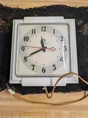 Vtg. Telechron Kitchen Wall Clock: White Plastic; Working. • $75