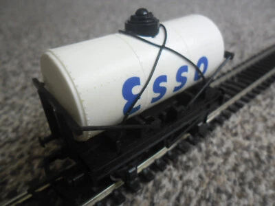 £3.99 • Buy Hornby R009 OO Gauge 'ESSO' Tank Wagon