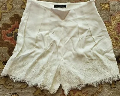  Zara Shorts M White  HIGH-WAISTED With Lace  • $20