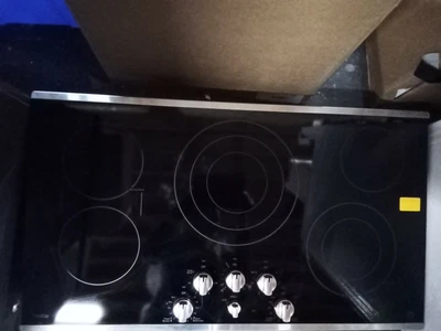 $1009 • Buy GE Profile 36-in 5 Elements Smooth Surface (radiant) Stainless Steel Cooktop