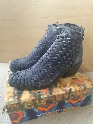 £40 • Buy Jeffrey Campbell Boots Western Suede Blue Size 41, UK 8