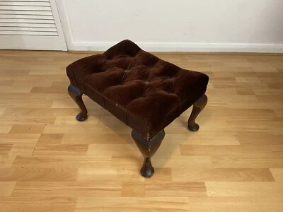 Stunning Vintage Footstool Foot Rest Seat With Buttoned Design & Queen Anne Legs • £40