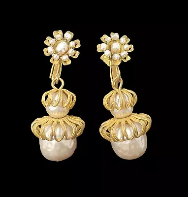 Vintage Miriam Haskell Fuax Baroque Pearl Flower Drop Screwback Earrings Signed • $79.99