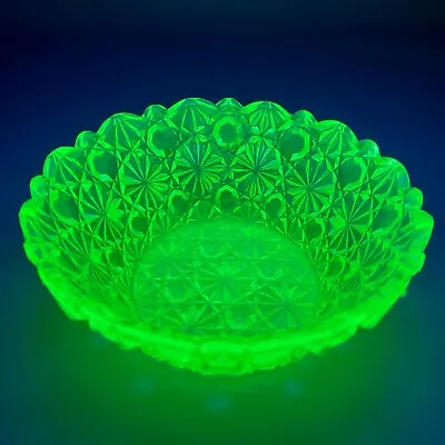 Daisy And Button Vaseline Glass Bowl Antique EAPG • $99.99