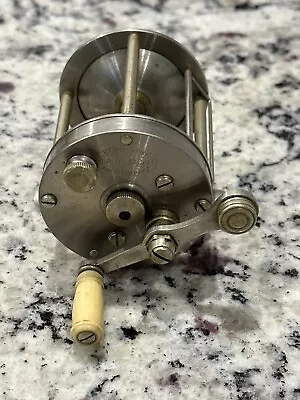 $14.99 • Buy SOUTH BEND STYLE-1131-A Vintage Bait Casting Collectible Fishing Reel NICE LOOK!