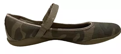 Champion Womens 9 Camo Mary Jane Sport Shoes Walking Comfort • $19.99