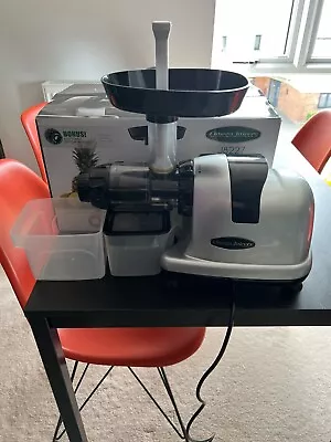 £180 • Buy Omega Juicer 8007 Nutrition Center Slow Juicer In Silver 
