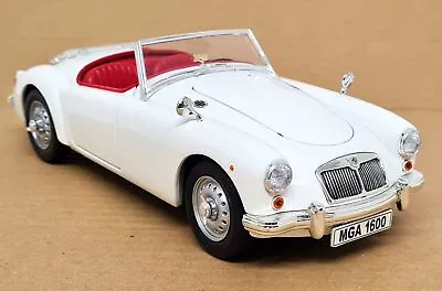 Revell 1/18 - MG MGA Roadster In White + Soft Top Diecast Scale Model Car • £159.99