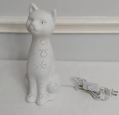 White Ceramic Modernist Cat Lamp 12  Tall Light Shines Through With Reflection • $29.99