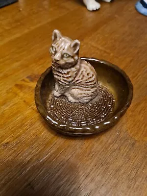 Vintage Wade Cat In Basket Tabby Made In England In Excellent Condition  • £3