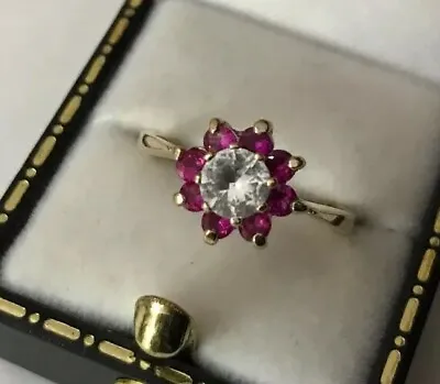 Vintage 9k 9ct Yellow Gold Ladies White Topaz & Ruby Daisy Cluster Ring Size M • £165