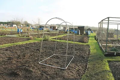 Walk In Fruit Or Vegetable Cages Domed Cage Different Lengths & Netting Types • £59.99