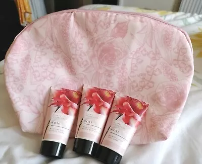 £1.99 • Buy M&S Pink Wash/Cosmetic Bag With Rose Hand Wash Hand&Body Lotion & Shower Cream