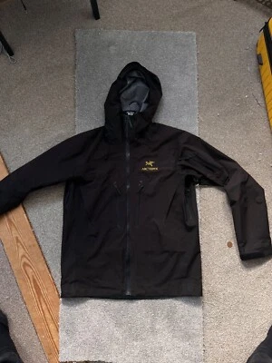 £250 • Buy Arcteryx - Alpha SV Jacket 24k Black (M)