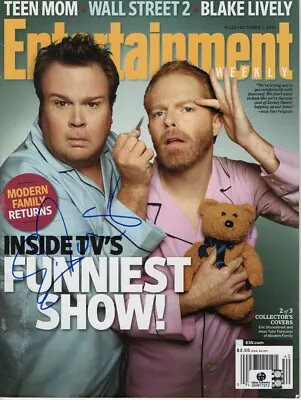 Eric Stonestreet Signed Autographed Magazine Modern Family GV917212 • $69.99