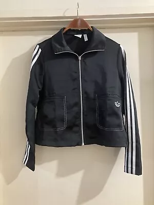 Ladies Adidas Jacket - Size 10 • $25