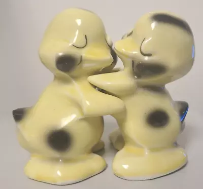 VanTellingen Yellow Ducks Huggers Anthropomorphic Salt & Pepper Shakers 1950s • $11.20