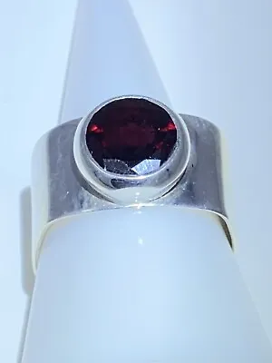 Men’s Faceted Red Garnet Sterling Silver Rounded Off Square Shaped Band Size 9 • $65.99