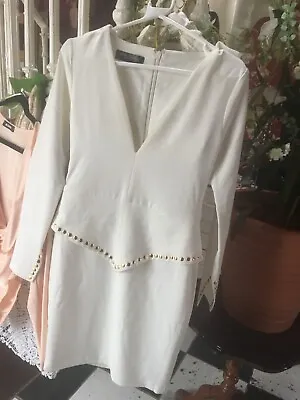 £25 • Buy White Celeb Boutique  Dress Size  Small 8/10  Plunge Neck  Unworn