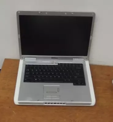 Dell Inspiron 6000 Laptop Pentium M 600 MHz • $60