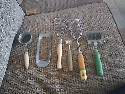 Vintage Lot Of 6 Handled Kitchen Utensils Mid 20th Century & More • $29.99