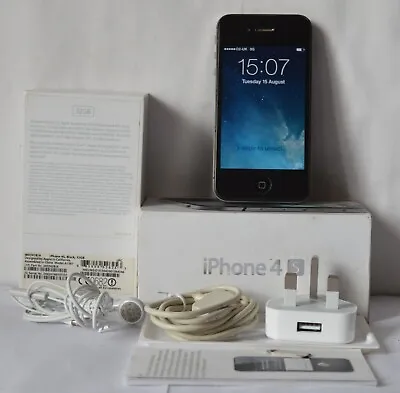 Apple IPhone 4S In Black 32gb All Accessories Fully Boxed Plus Contents And Rare • £39.99