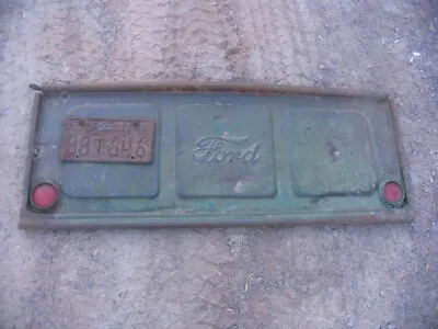 Ford  TRUCK   TAILGATE • $1000