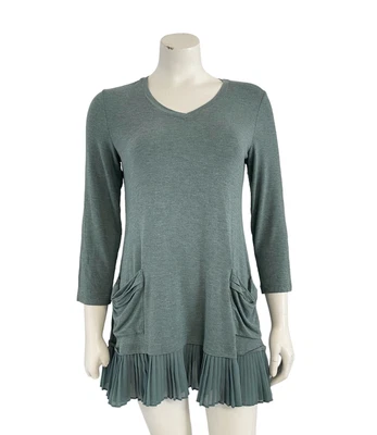 $20.10 • Buy LOGO Lori Goldstein Accordian Hem 3/4 Sleeve Green V-neck Top Xs Worn Once 