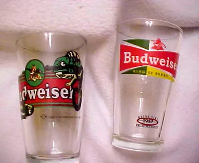 Vintage BUDWEISER King Of Beers And Frogs Beer Glasses (2) • $10.95