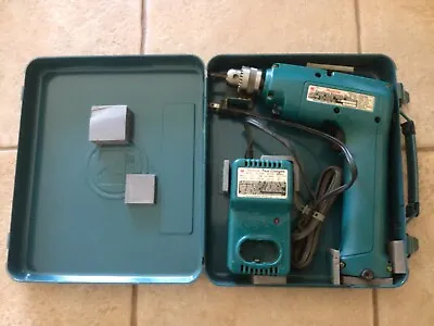 MAKITA 8400D Cordless Hammer Drill 9.6 V 900 RPM Charger Case • $23.99