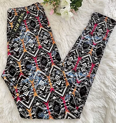 NEW Women’s Buttery Soft Colorful Black Chevron Print Leggings ONE SIZE OS 0-10 • $9.95