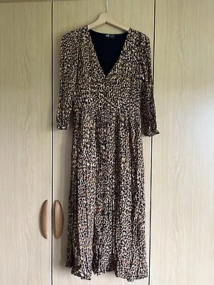 Zara Leopard Print Midi Dress Size Small • £4.99