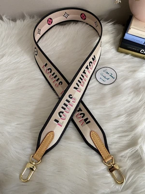 $950 • Buy Louis Vuitton Jacquard Strap In Noir -Authentic