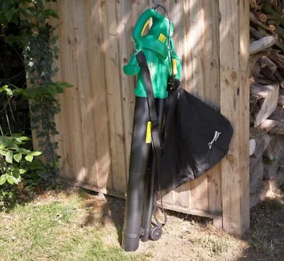 Kingfisher Garden Leaf Blower And Vacuum (One Size) (Green/Black)2600w • £29.99