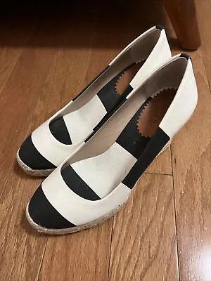 J. Crew Seville Women's Beige & Black Closed Toe Canvas Espadrille Shoes Sz 6.5 • $40