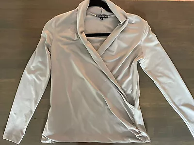 A’nue Ligne Womens Size S Light Grey Tactel Schawl Neck Long Sleeve Shirt  • $9
