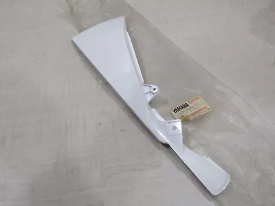 Genuine Oem Nos 1989-1994 Yamaha Fzr600 Right Cowling 2 3en-2835v-00 Silky White • $69.95