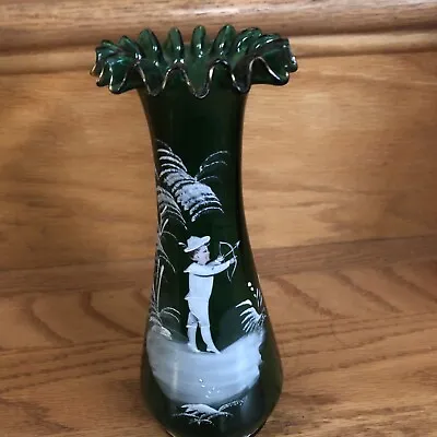 Gorgeous Antique Mary Gregory Emerald Green Hand Blown Vase W/Ruffled Edge  • $34